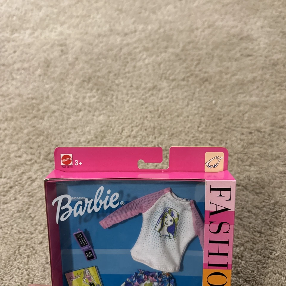Одежда Barbie Fashion Avenue 2002 Mattel Asst. 25701 никогда не доставался из коробки новый 🌸 - Изображение 2 из 4