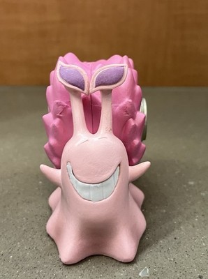 One Piece transponder snail den den mushi toy figure Donquixote