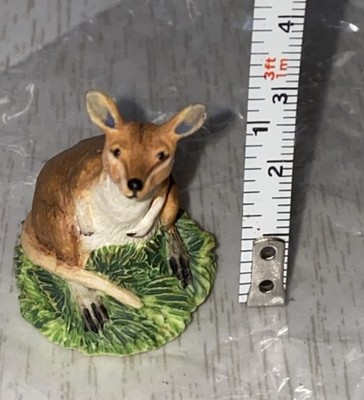Lenox RED KANGAROO JOEY Baby Animal Smithsonian Wildlife Mini Figurine