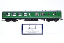 Bachmann OO Gauge 34-504 Bulleid 63ft Corridor Open Brake 2nd Green No.S3953S -