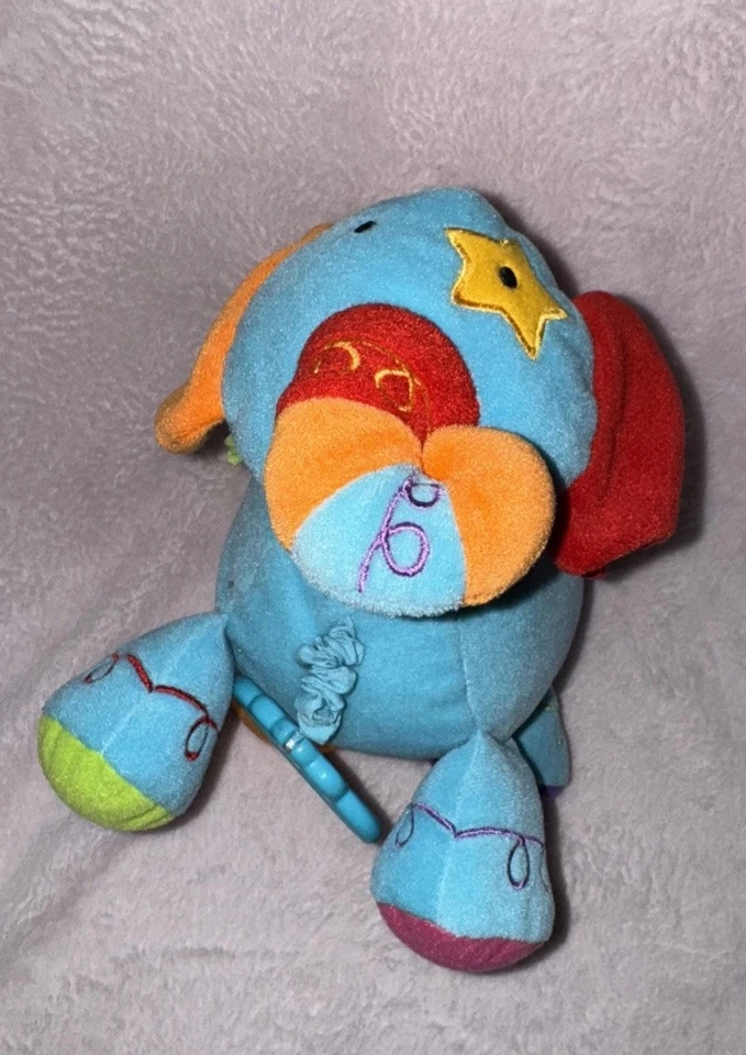 Carrusel de Manhattan Juguete Elefante Azul Bebé Musical Juguete de Tirar Foto 4 de 4