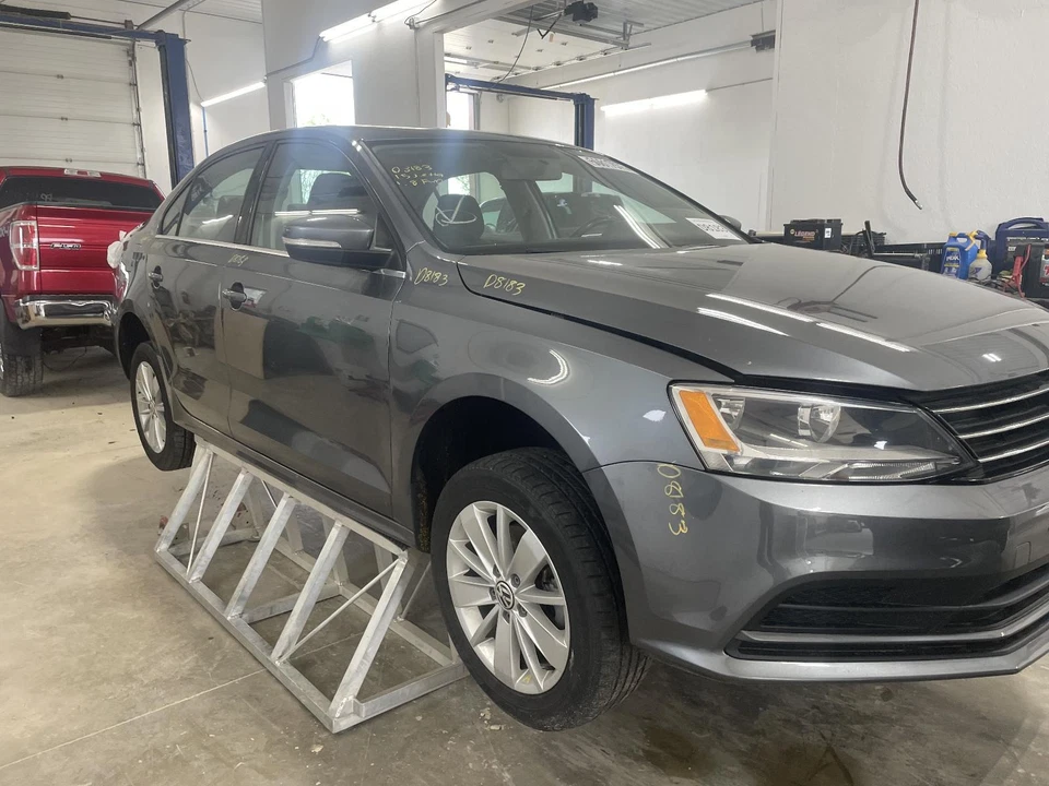 Used Front Right Seat Belt Front fits: 2015 Volkswagen Jetta bucket seat Sdn pas Foto 4 de 4