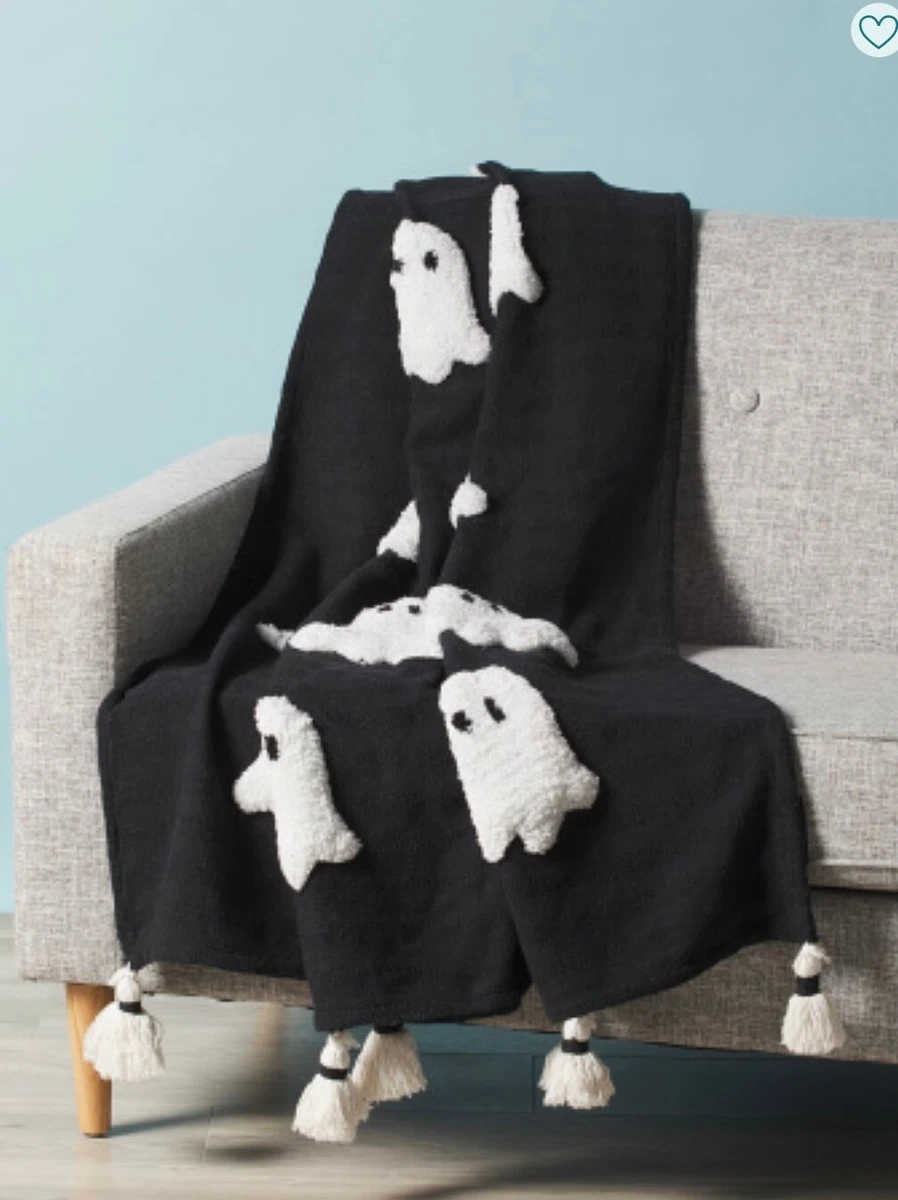 Viral RACHEL ZOE GHOST BLANKET Black and White NEW