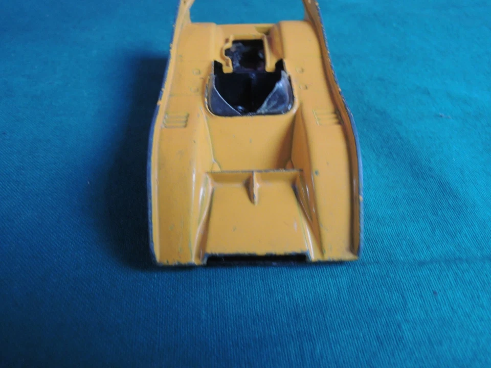 L68-POLITOYS E 32 - MC LAREN CHEVROLET- GIALLO-MODELLISMO AUTO EPOCA MOTO RUOTA - Immagine 2 di 4