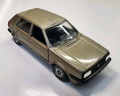 Schabak Modell #1002 Gold Volkswagen Golf 1/43 Diecast VW Germany HTF