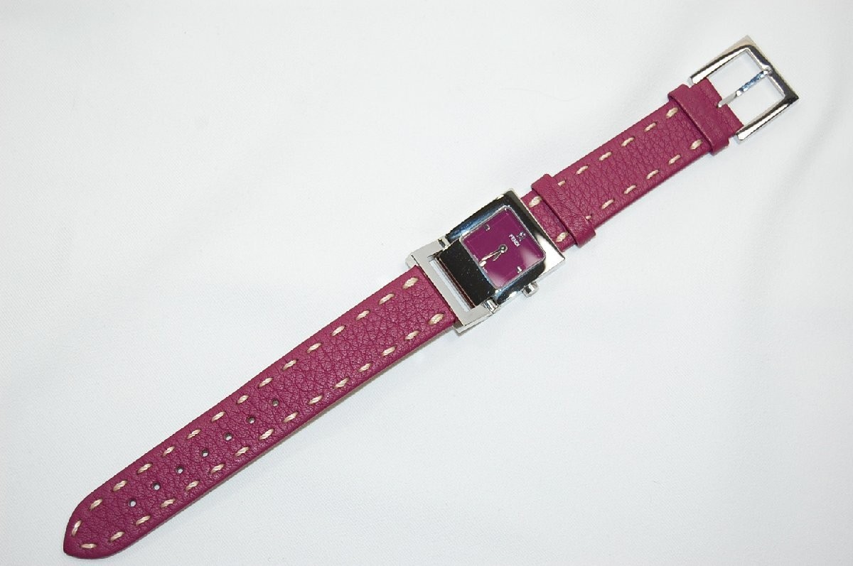 Fendi 5200L Women's Quartz Watch Purple Dial Leather Strap Used thumbnail 3