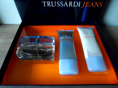 Trussardi Jeans Women Set EDT Spray 1.7 oz + 1.7 oz B .Lotion + Shower Gel NIB