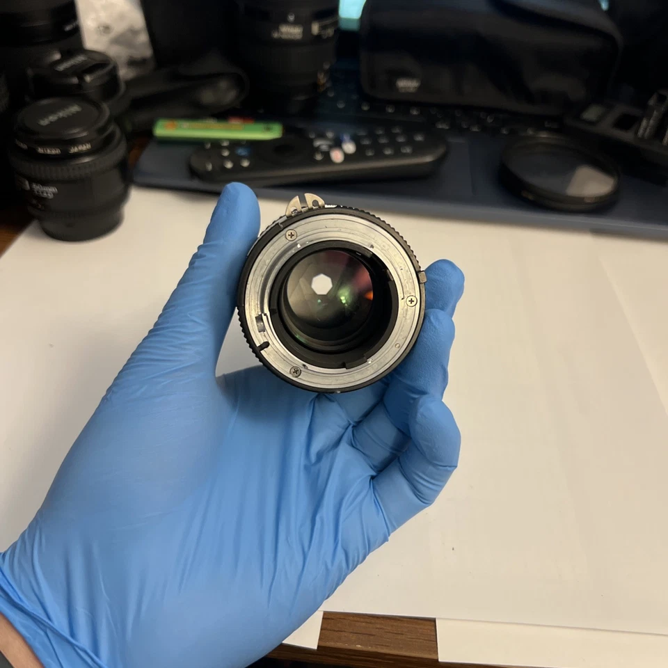 Teleobjetivo Nikon Ai-s Ais Nikkor 105 mm F/2,5 MF de Japón Foto 3 de 3