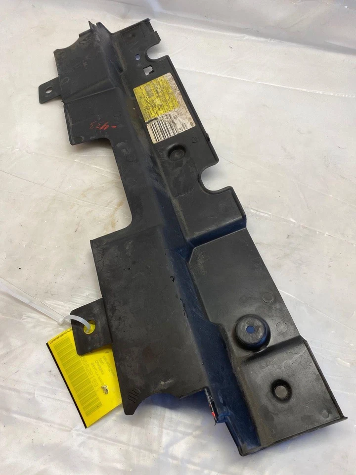 Ford Mustang 2000 cupé 3,8 L 6 cilindros cubierta de soporte de radiador ajuste deflector Foto 3 de 4