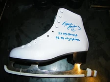 TONYA HARDING SIGNED AUTOGRAPHED BRAND NEW FIGURE SKATE WITH HER OWN SIGNED COA