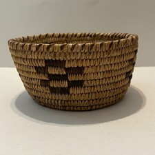 Vintage Handmade Native American Basket Pima Small 6" diameter