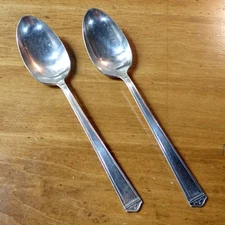 Set (2) 1847 Rogers Bros ANNIVERSARY Silverplate Flatware 8.5" Serving Spoons S5