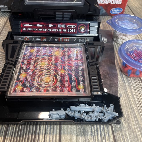 Electronic Battleship COMPLETE WORKS Hasbro Gaming 2012 War Battle Boats - Picture 15 of 18