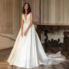 V-neck Sleeveless Wedding Dress Beading Open Back customized Princess Bride Gown