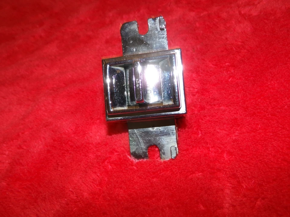 1961 - 1964 Rebuilt Passenger  Power  Window Switch  Cadillac Buick Olds Foto 2 de 4