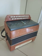 SOVIET ACCORDION "NARAČ 2" GARMON HARMONICA VINTAGE BUTTON GARMOSHKA GOOD