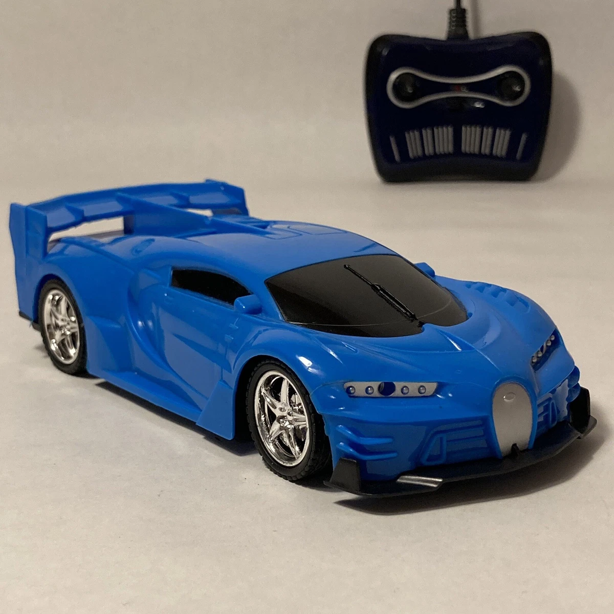 Jada Toys Blue RC Car. Comes W Batteries. Tested And Performs As It Should B5