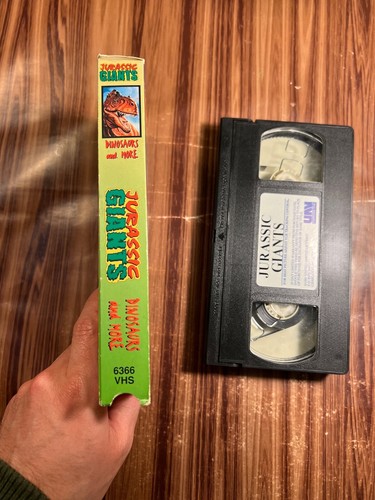Jurassic Giants VHS 1994 Dinosaurs And More Reptiles Mammals Smithsonian Vintage - Picture 5 of 11