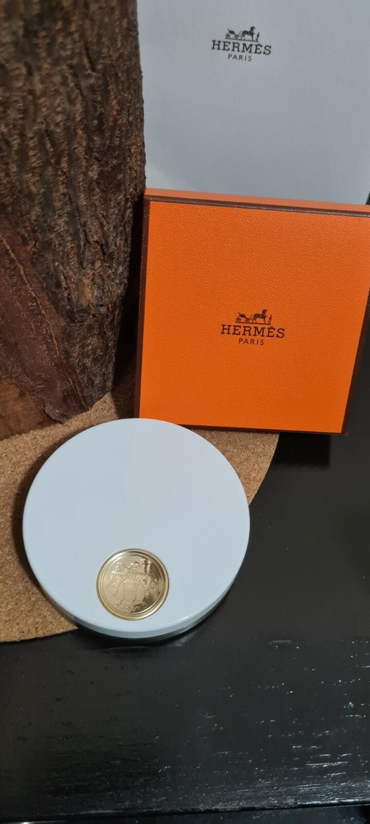 HERMES POUDRE D'ORFEVRE 01 PERMABRASS FACE AND EYES HERMES POUDRE D'ORFEVRE 01 PERMABRASS FACE AND EYES