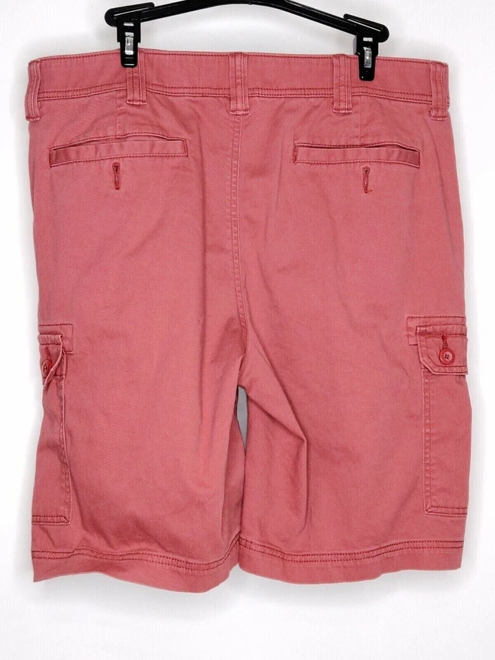 St Johns Bay Men Size 36 Color Red Cargo Multi Pocket (Small Spot) Casual Shorts - Image 2 of 4