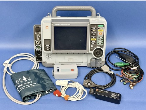 LifePak 15 12 lead Ecg Spo2 Nibp P1 P2 Pacing AED Printer CO2 module failed