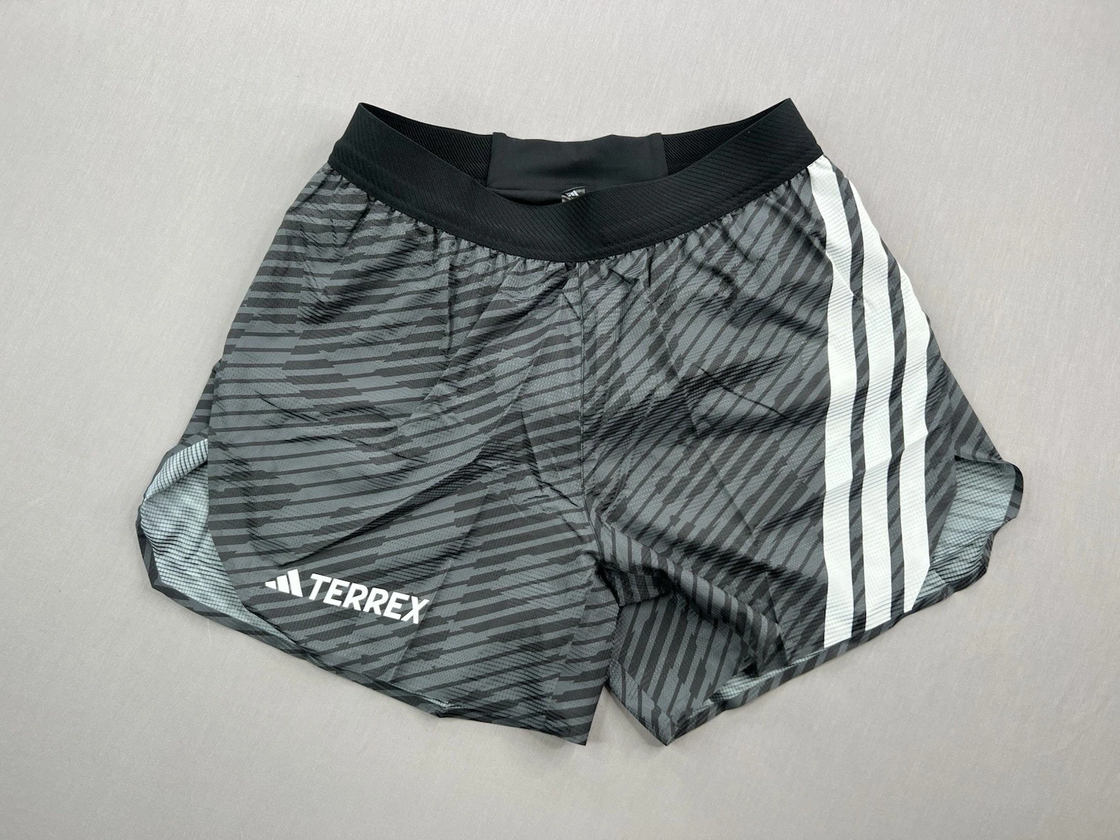 Adidas Mens Terrex Techrock Sz XL Lined Athletic Trail Running Shorts
Opens in a new window or tab