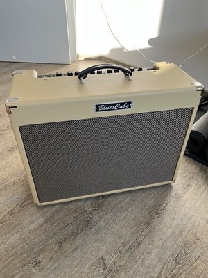 Roland Blues Cube Artist  Gitarren Verstärker - neuwertig, nur zuhause gespielt.