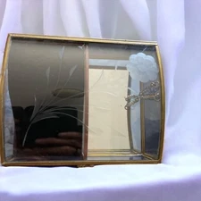 ETCHED GLASS JEWELRY BOX/MUSIC SOMEWHERE OVER THE RAINBOW PICS