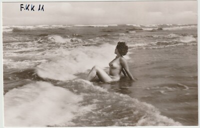 Seltene original deutsche Echtfoto Postkarte FKK Akt Kunst Studie 50er Jahre RPPC #702