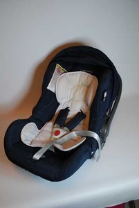 inglesina base huggy isofix