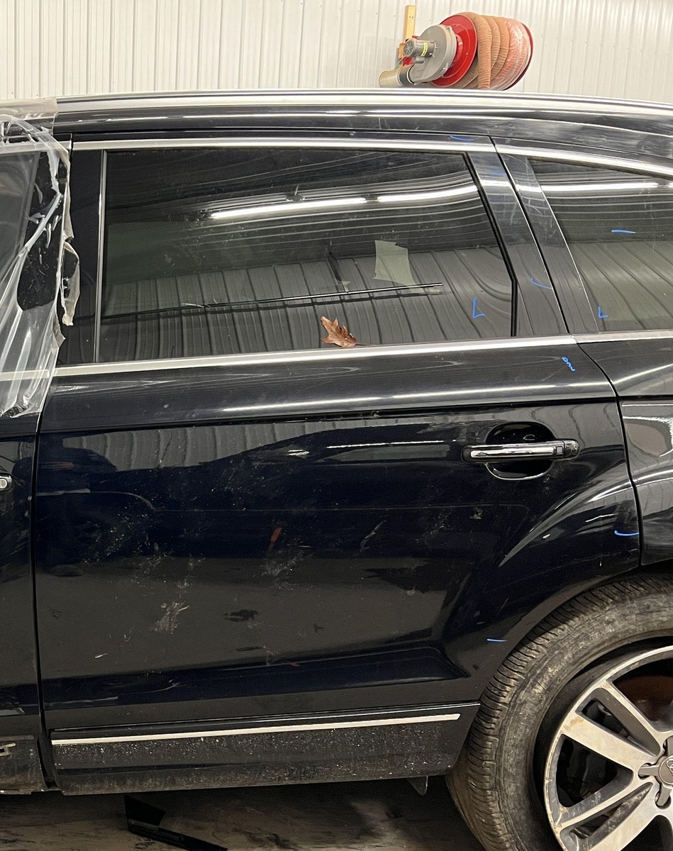 2013-2015 AUDI Q7 LEFT DRIVER REAR DOOR PAINT CODE LC9X DEEP BLACK