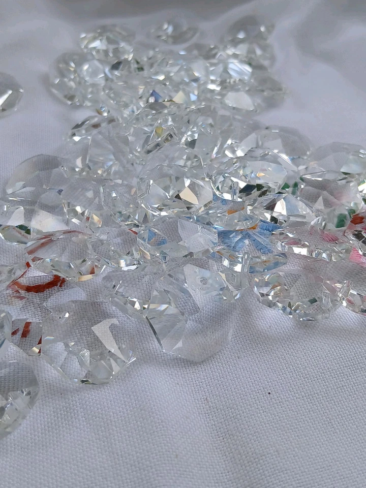 Glass Hexagon Beads ~ 16mm ~ CLEAR ~ Glass Pendants 200 ~ Jewellery Making  - Image 2 of 4