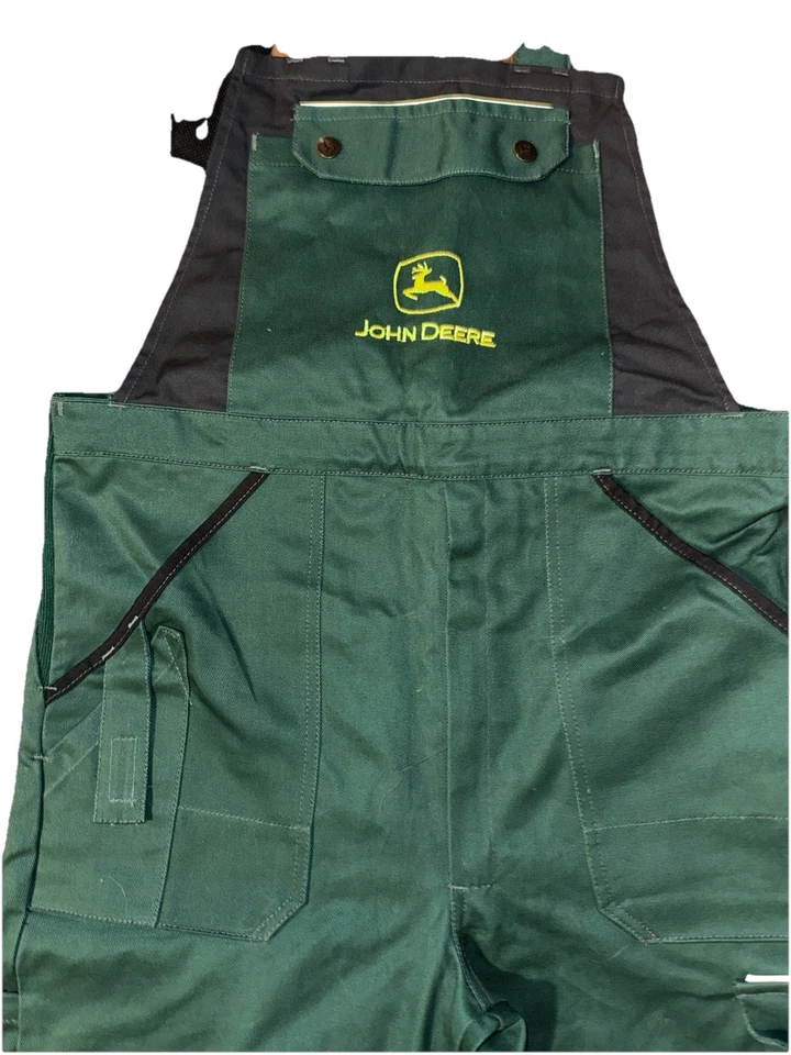 Babero y soporte verde John Deere genuino para adultos Foto 2 de 4