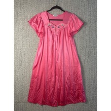 Vintage Vanity Fair Pink Embroidered Nightgown Short Sleeve Cottagecore Small