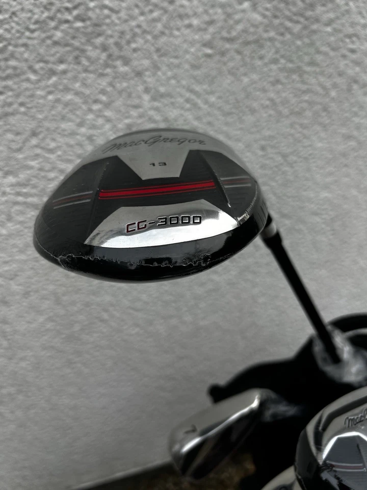 Einsteiger Herren Rechtshand MacGregor Driver, Hybrid, Eisen 7,9,SW, Putter Bag - Bild 3 von 4