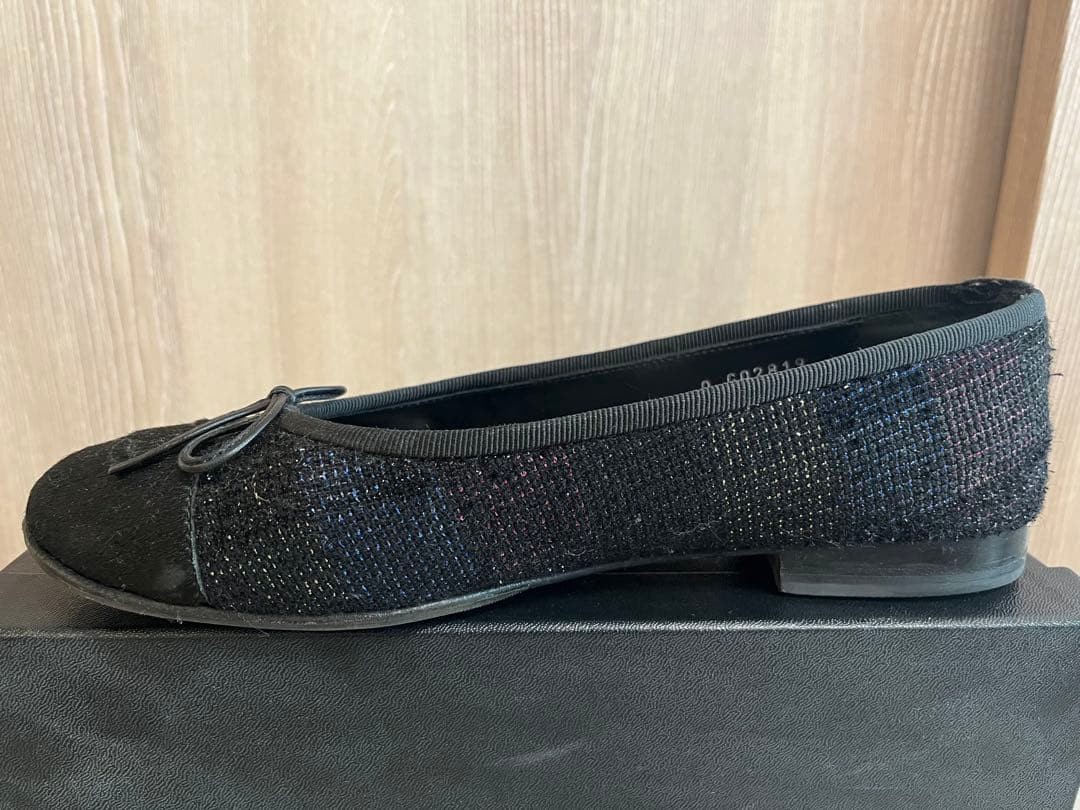 Chanel Ballet Flats Shoes Black Tweed Embroidered Logo Size 38 US Abt8 For Women thumbnail 4