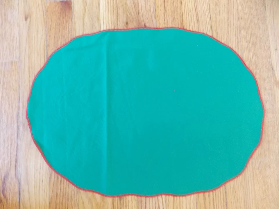 JUEGO DE CUATRO MANTELES INDIVIDUALES PATRIMONIO ENCAJE ROJO Y VERDE 14X19 PULGADAS ARTÍCULO 6048 Foto 4 de 4