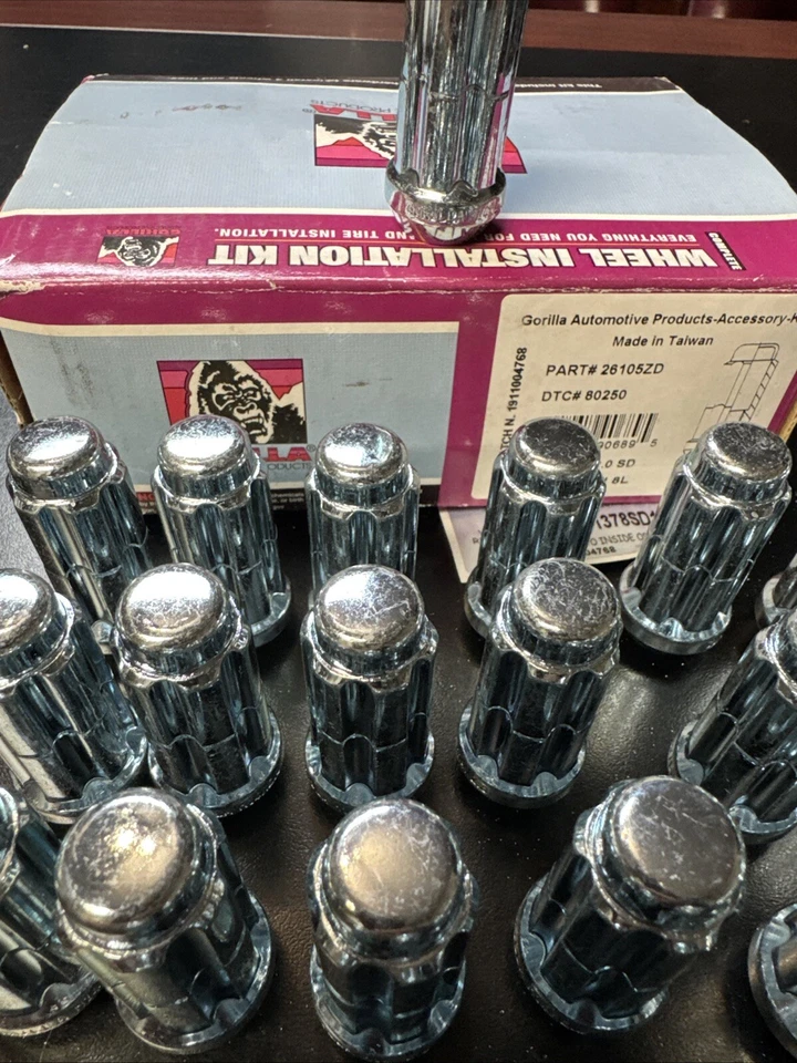 32 GORILLA CHROME SPLINE LUG NUTS 14x2 Ford F250 F350 Aftermarket Rims 1999-2002 - Image 3 of 3