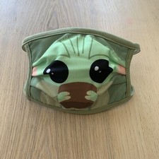 Disney Parks Star Wars Yoda Character Pattern Cloth Face Mask Small - Brand New