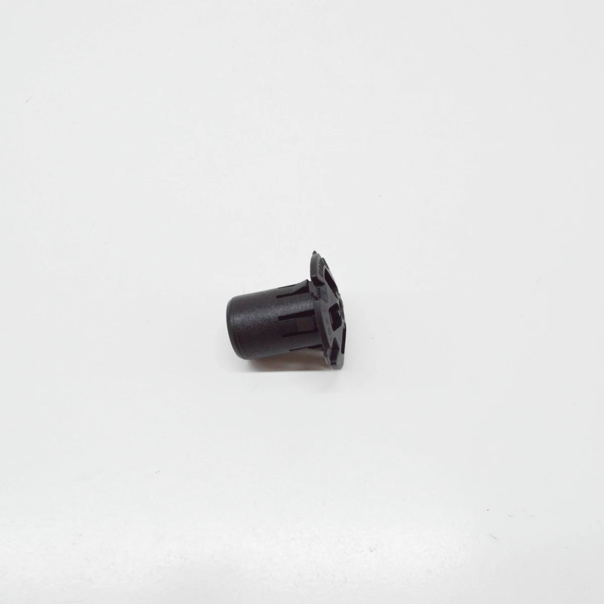 BMW 5 F10 Radiator Plug 17117575392 7575392 OEM | eBay