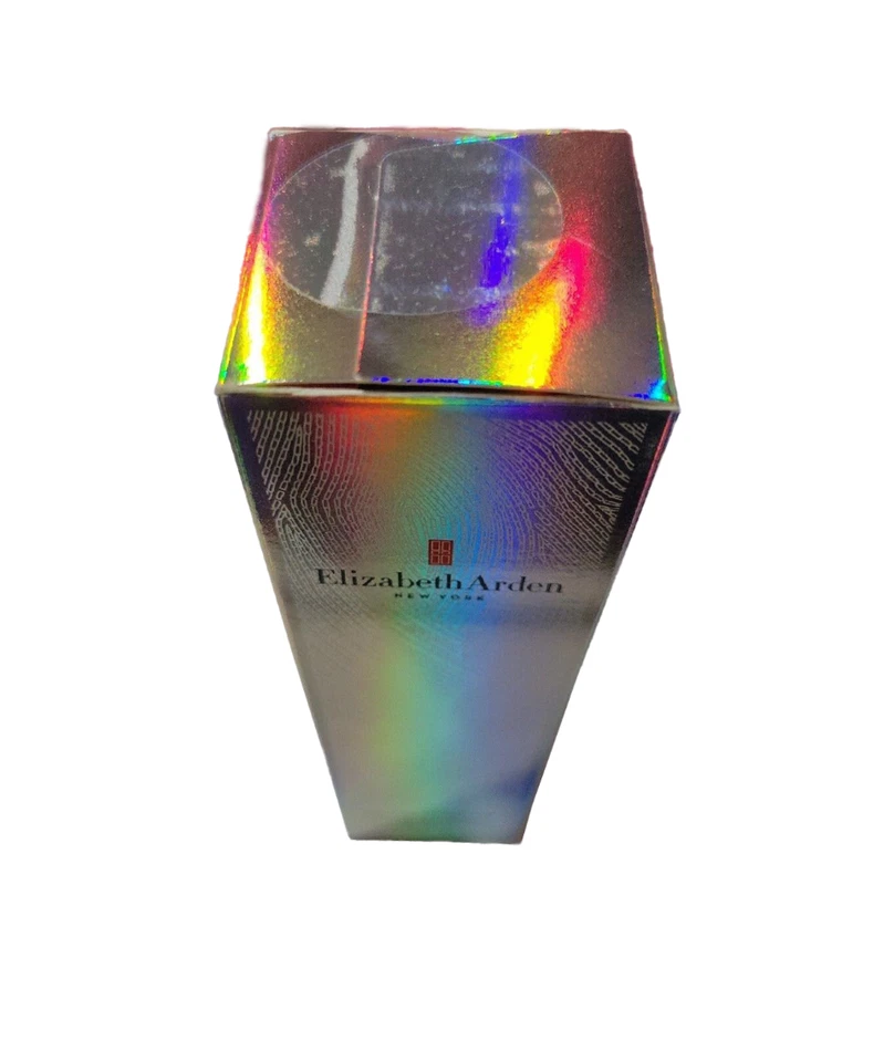 Crema limpiadora suavizante iluminadora de la piel Elizabeth Arden 4,2 fl. oz. Foto 2 de 2