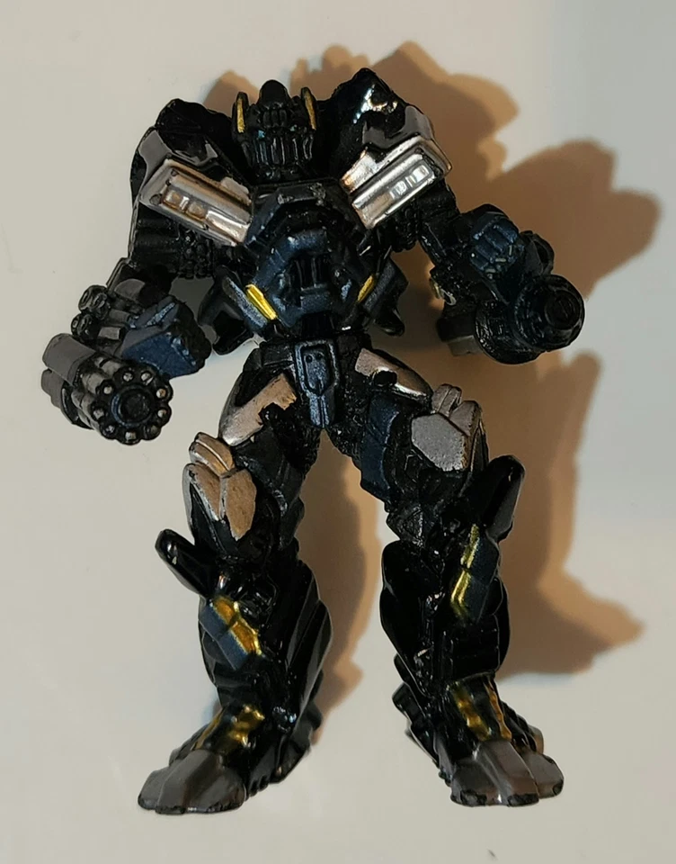 READ| 4 Transformers Titanium Movie Dark of the Moon Die-Cast Figures 2.5"  - Image 2 of 4