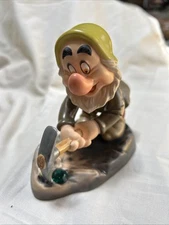 WDCC Snow White & Seven Dwarfs Jewel Mine - Sneezy "To Get Rich Quick"