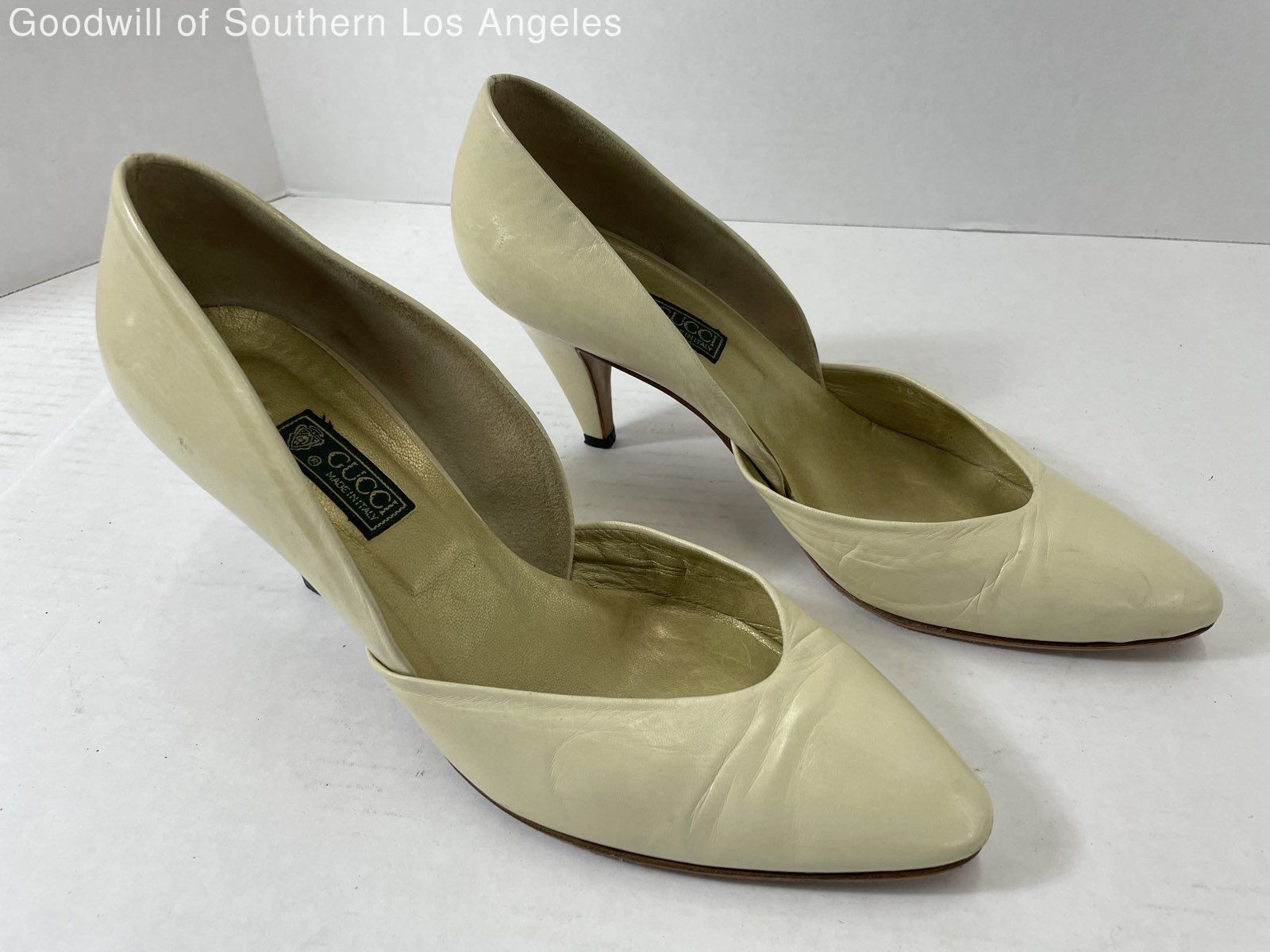 Authenticated Vintage Gucci Women's Cream Leather D'Orsay Pointed Toe EU 38.5