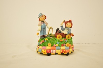 San Francisco Music Box Co Raggedy Ann & Andy Snow Globe Wagon Open Box Working