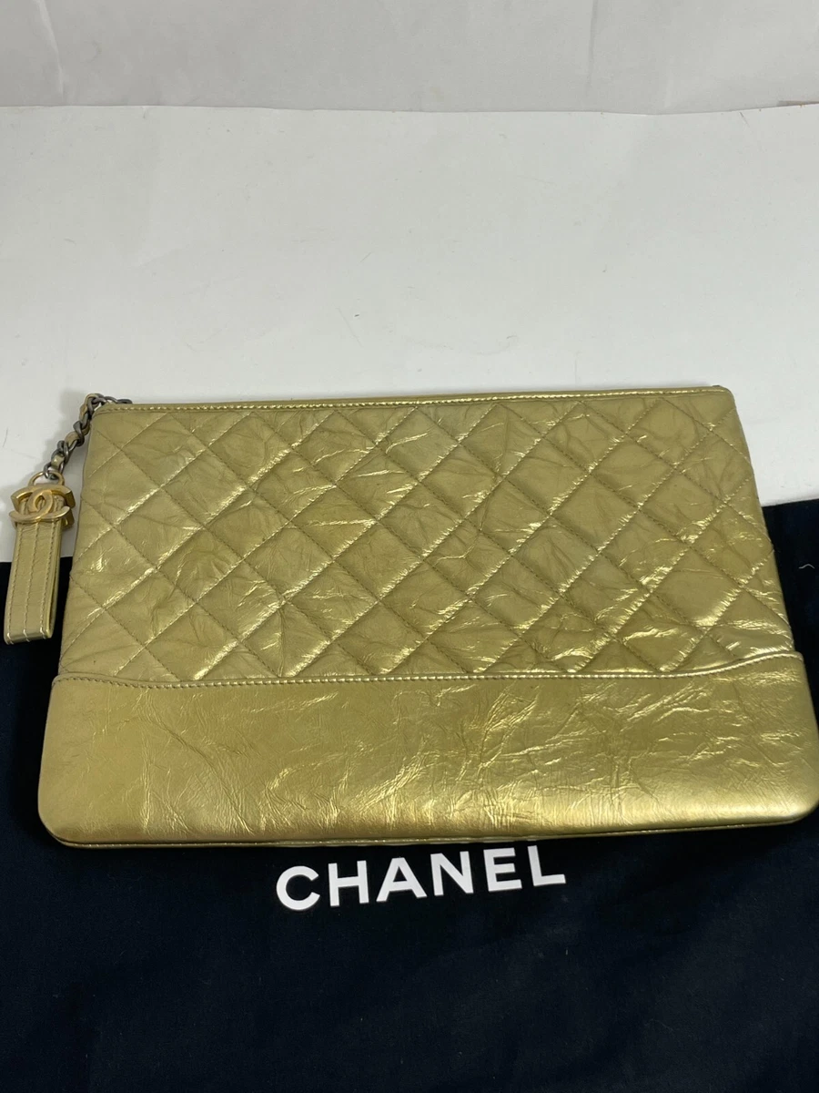 CHANEL GABRIELLE GOLD LEATHER O CASE MEDIUM CLUTCH