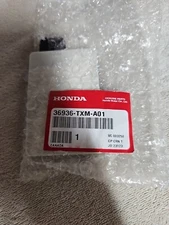 HONDA  REAR LEFT SIDE BLIND SPOT RADAR SENSOR  OEM 21 - 22  With Mount Bracket!