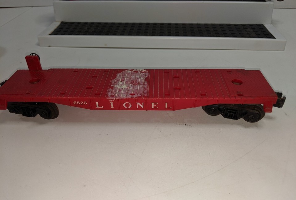 Set of 5 Lionel O Gauge / Super O Flat Bed Red Car Train RR 6817 6825
