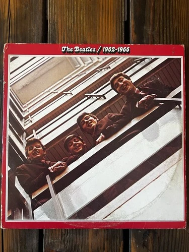 THE BEATLES - 2 Vinyl LP album THE BEATLES 1962-1966 (1973) SKB-3403 (RED LABEL)