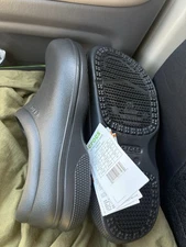 Crocs Dual Comfort Clogs Black Unisex Size M9 W11 Slip Resistant Work Shoes